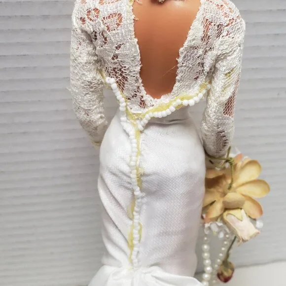 Bride Doll - Picture 11 of 13